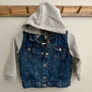 VGUC H&M baby denim/sweatshirt jacket, 6-9m
